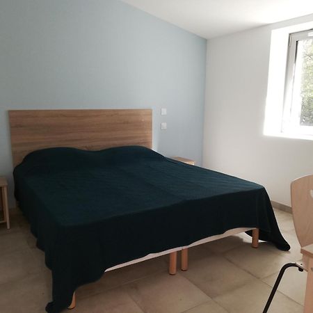 La Borderie - Maison Des Randonnees - Gite Etape - Gite De Groupe Vairé Zimmer foto