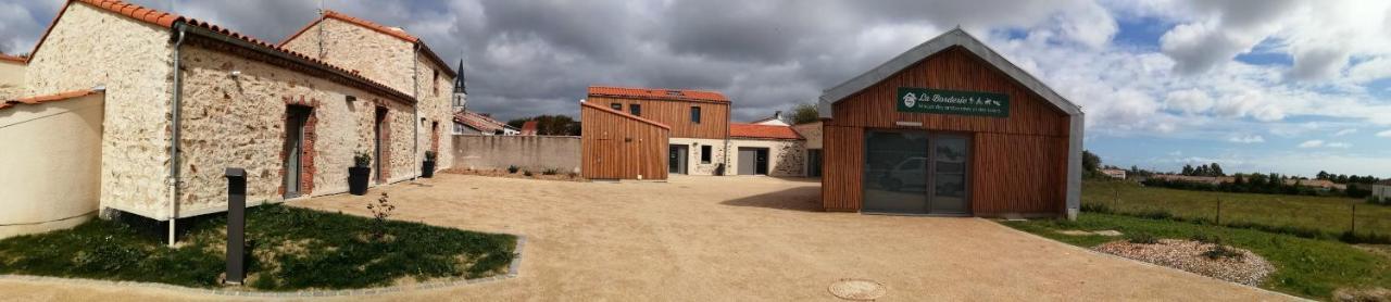 La Borderie - Maison Des Randonnees - Gite Etape - Gite De Groupe Vairé Zimmer foto